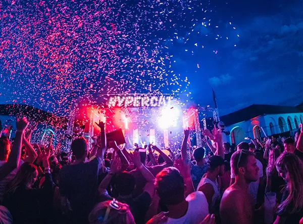 Hypercat Stage beim Dolan Beats Festival